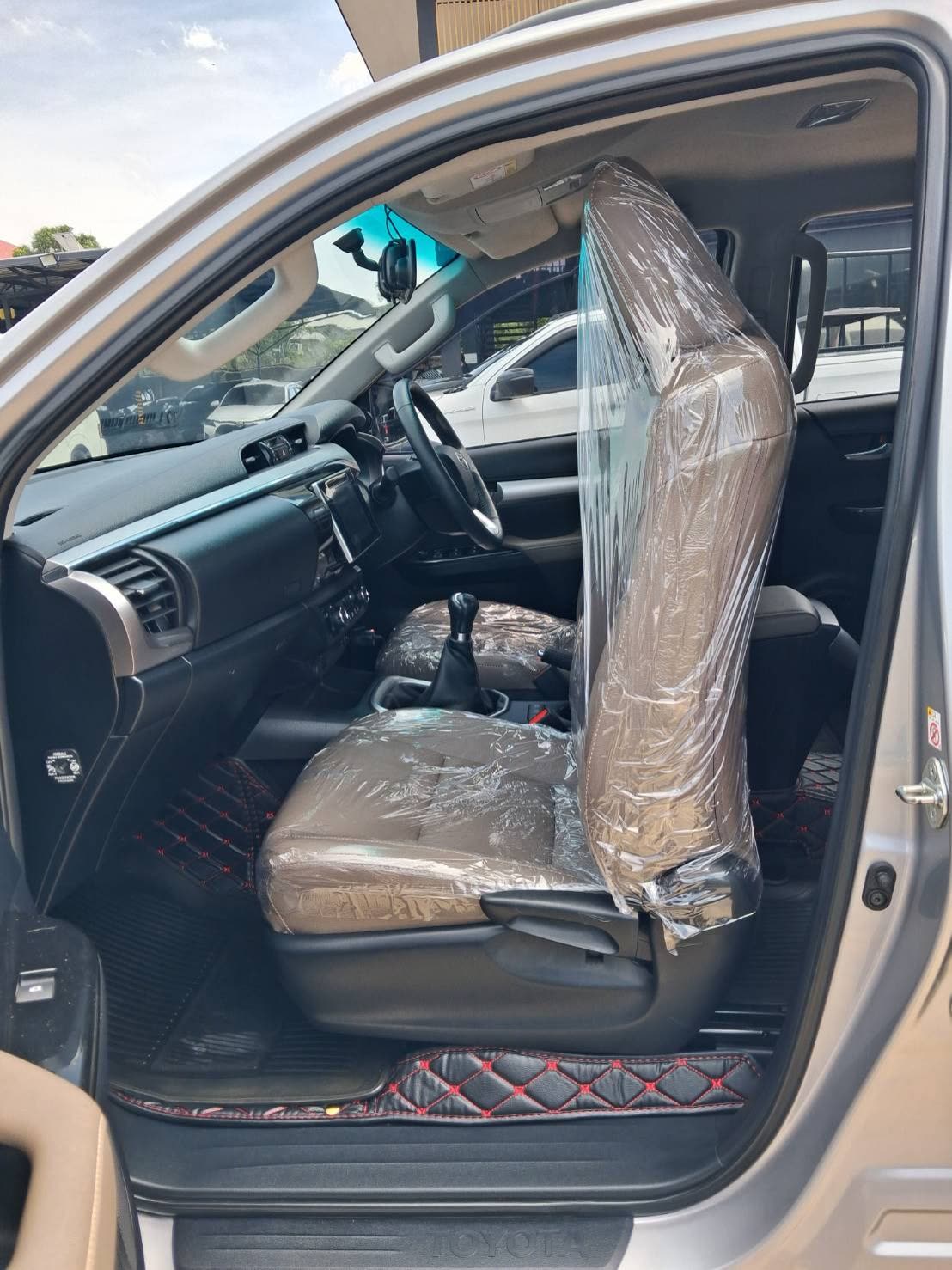 2015 Toyota Hilux Revo 4×4 — photo 6