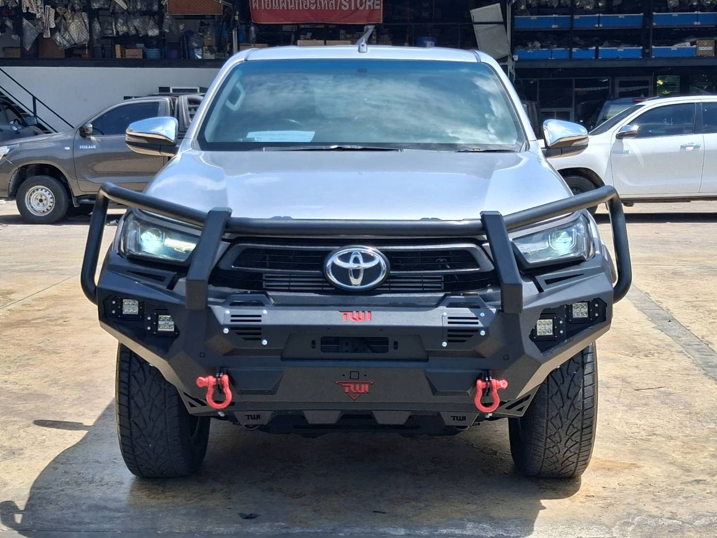 2020 Toyota Hilux Revo 4×4 — photo 2