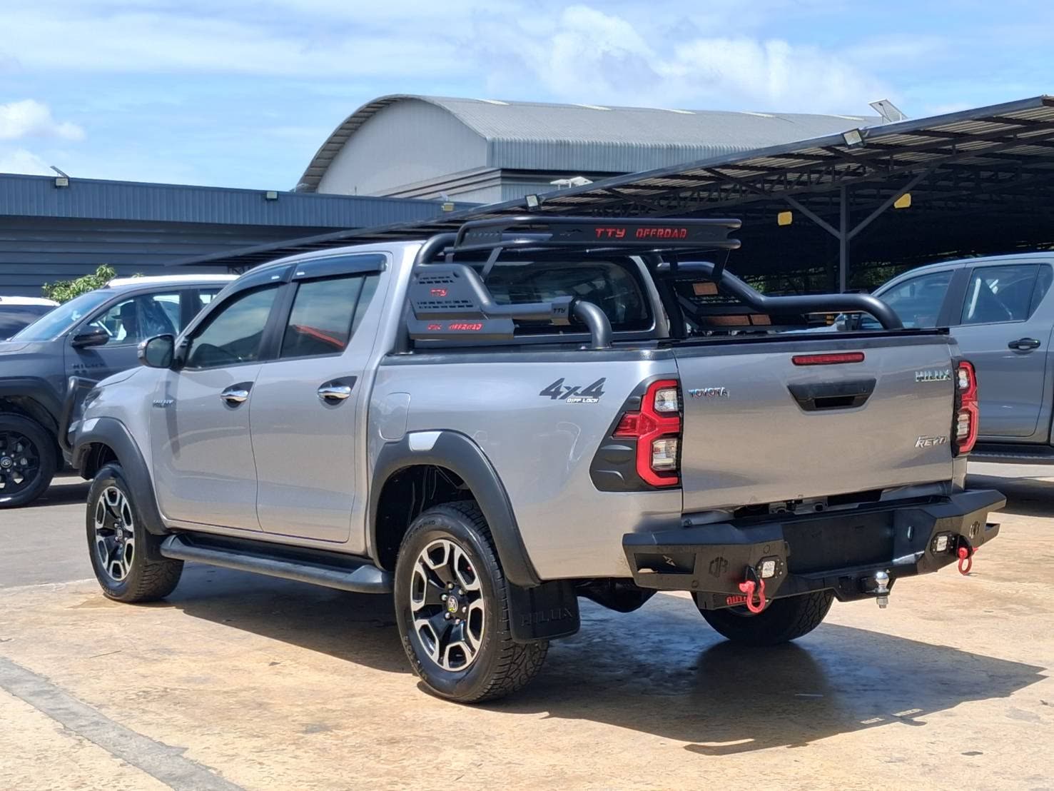 2020 Toyota Hilux Revo 4×4 — photo 4
