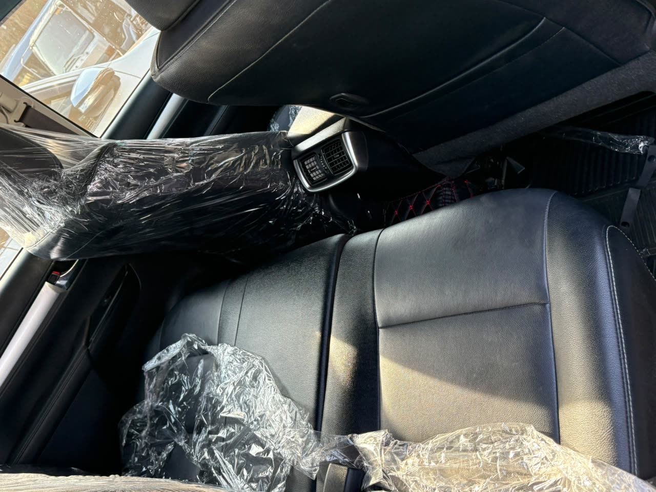 2020 Toyota Hilux Revo 4×4 — photo 4
