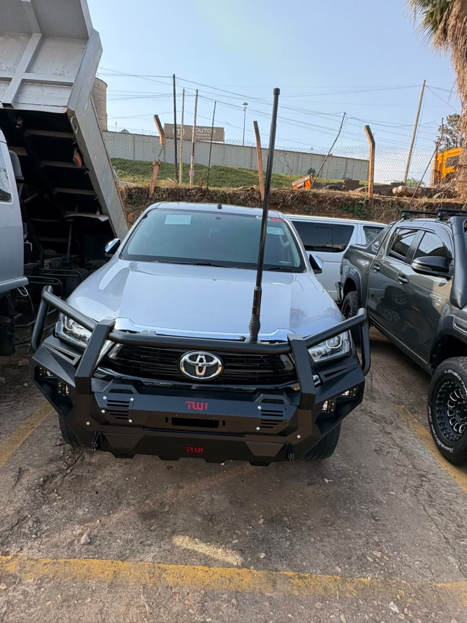 2020 Toyota Hilux Revo 4×4 — photo 4