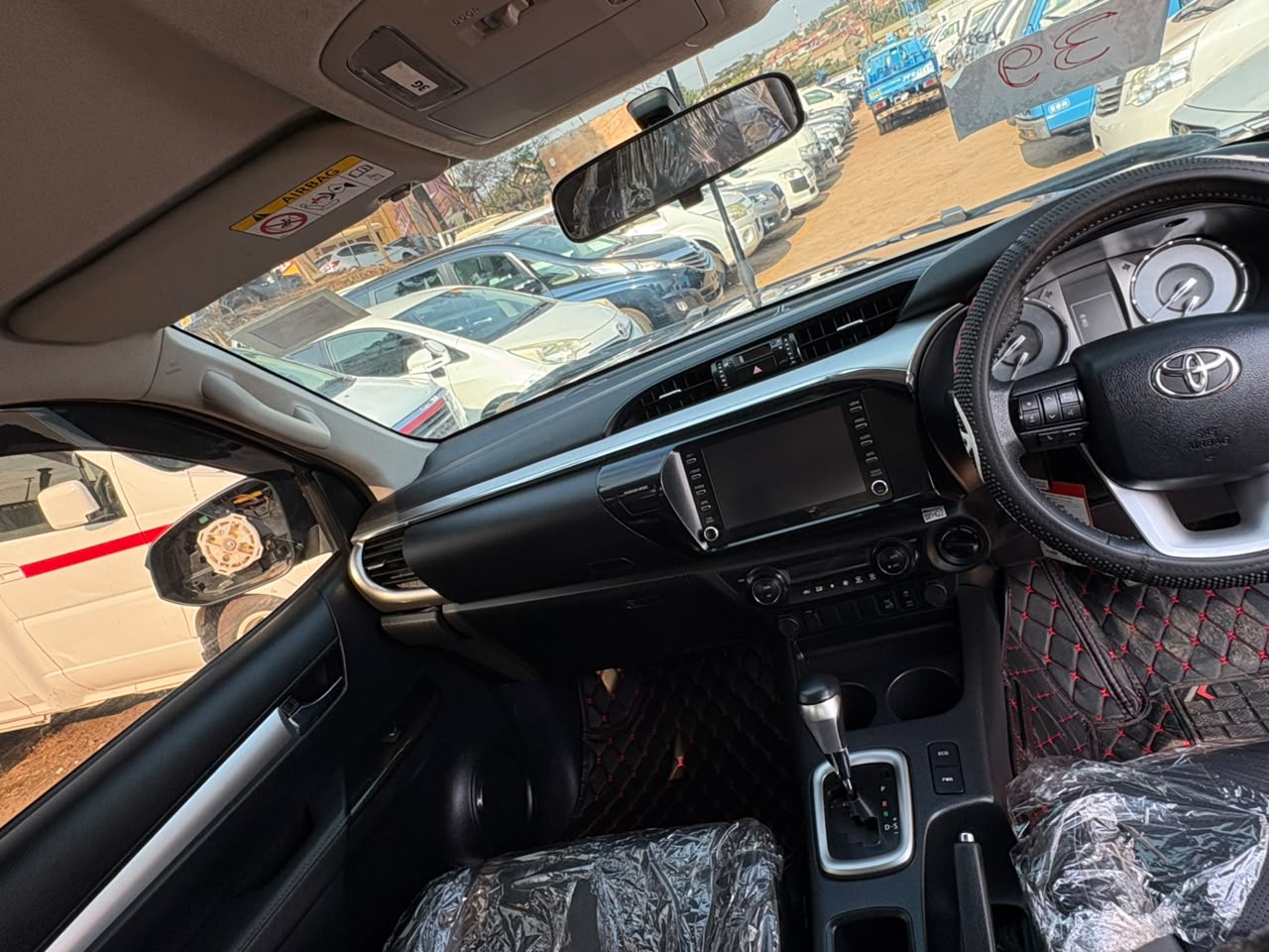 2023 Toyota Hilux Revo Rocco — photo 10